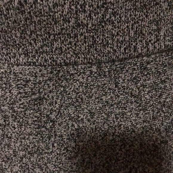 Loft Outlet Petits Heather Gray Knit Mini Skirt Size XSP EUC - Picture 3 of 4
